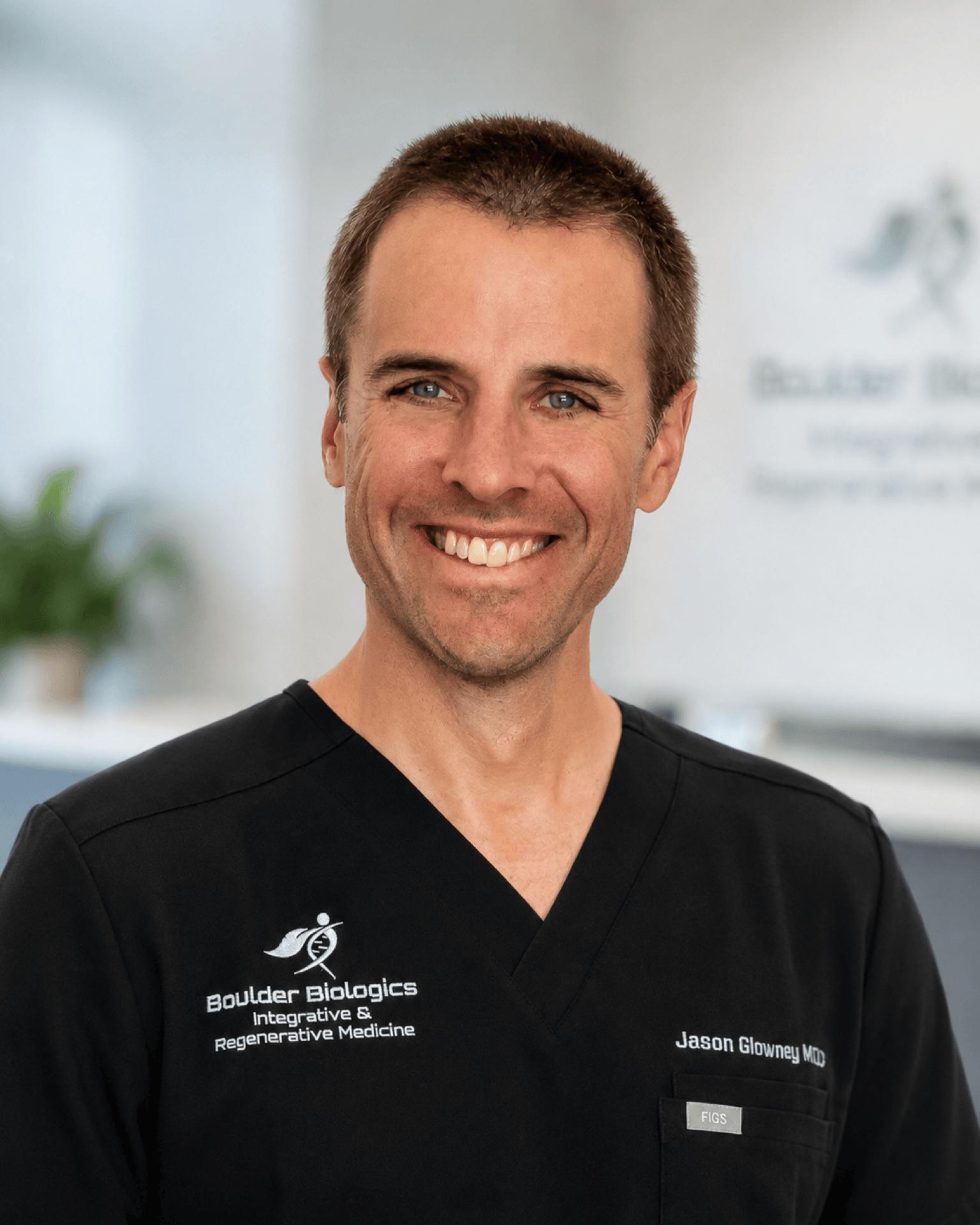 Dr. Jason Glowney